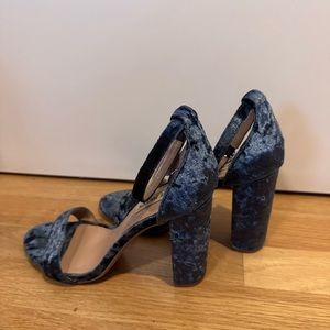 Steve Madden - Blue velvet heels